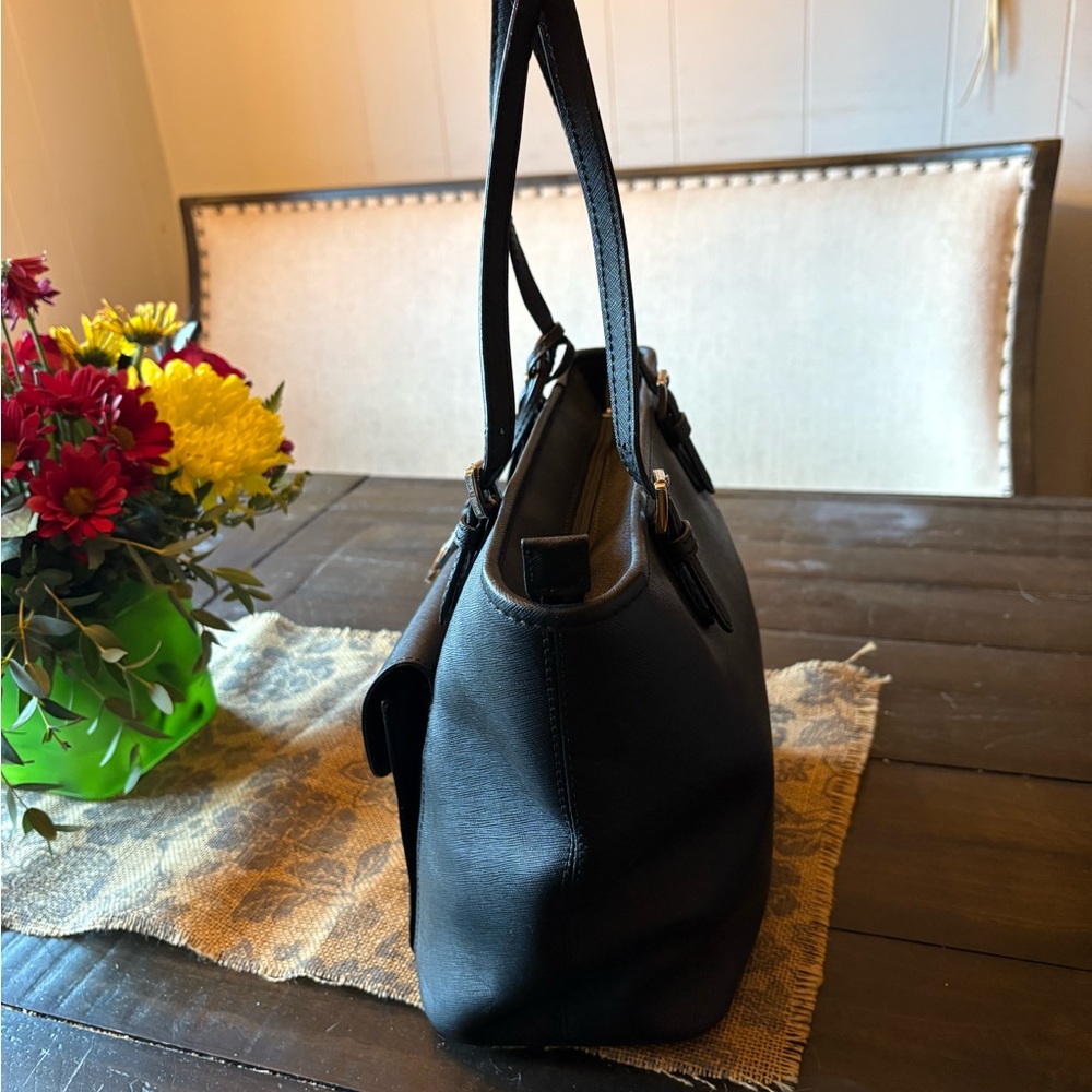 Michael Kors Black Shoulder Bag - Picture 6 of 12